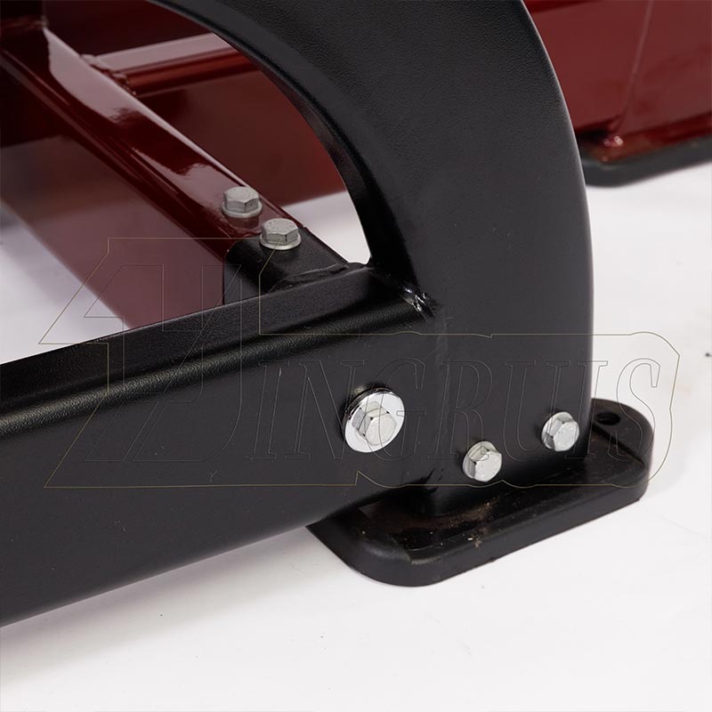 Incline Chest Press Machine